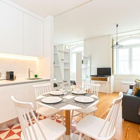 Modern Apartment In The Historical Center Lisbona Esterno foto