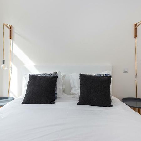 Modern Apartment In The Historical Center Lisbona Esterno foto