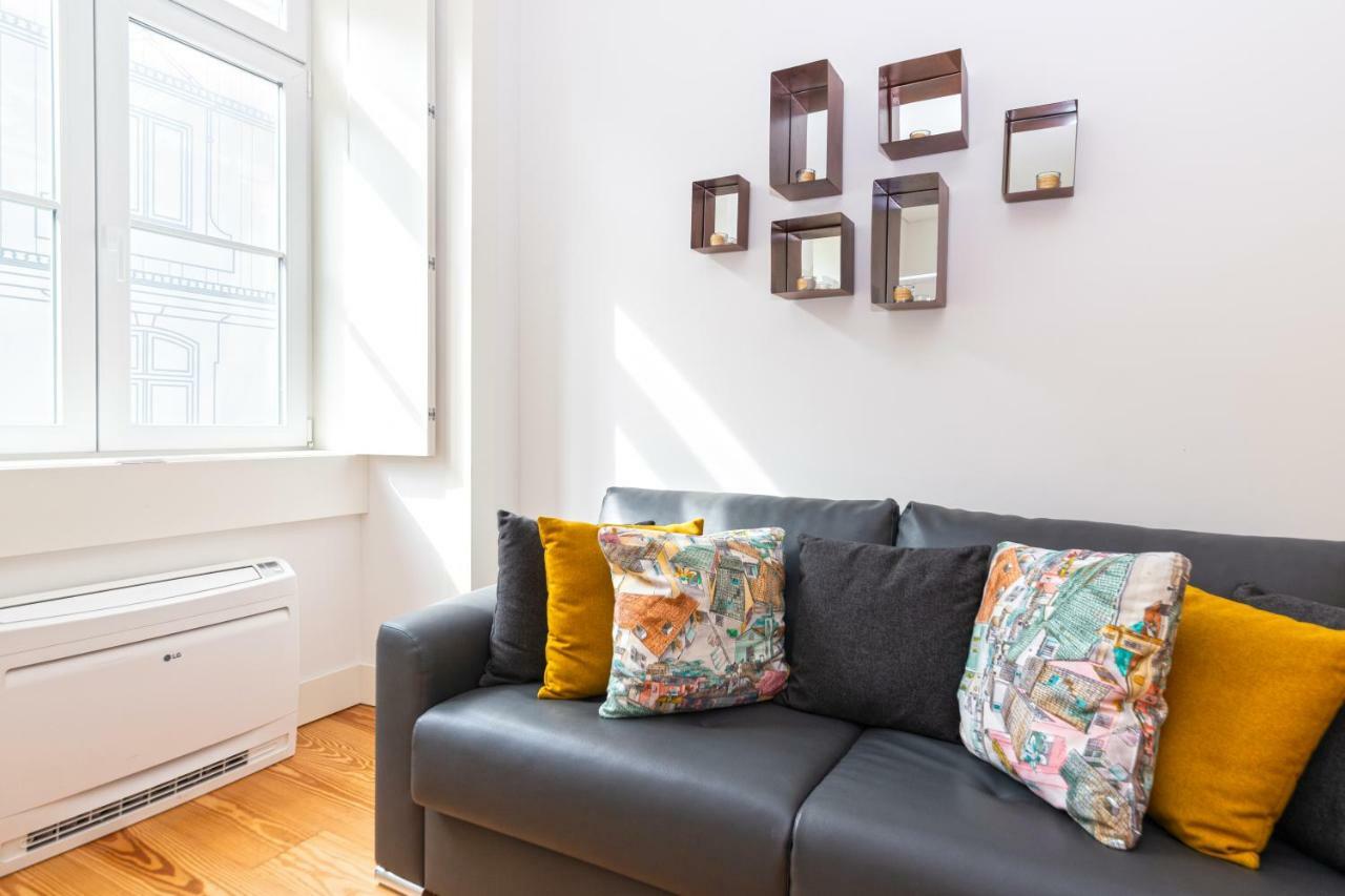 Modern Apartment In The Historical Center Lisbona Esterno foto