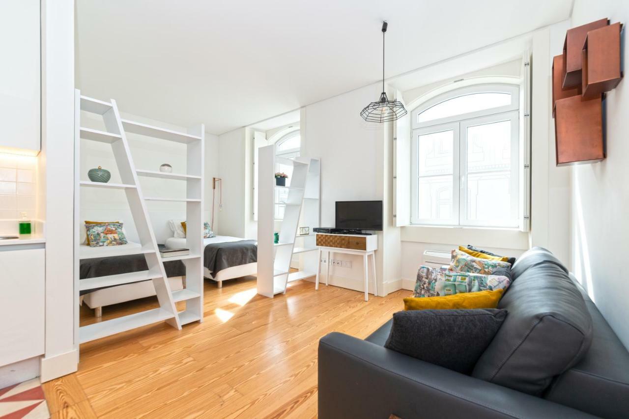 Modern Apartment In The Historical Center Lisbona Esterno foto