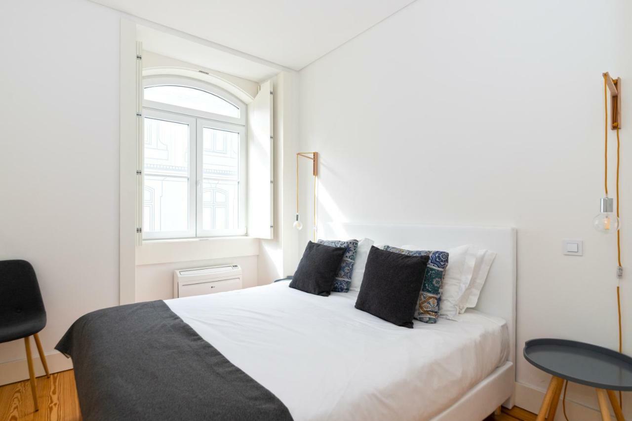Modern Apartment In The Historical Center Lisbona Esterno foto