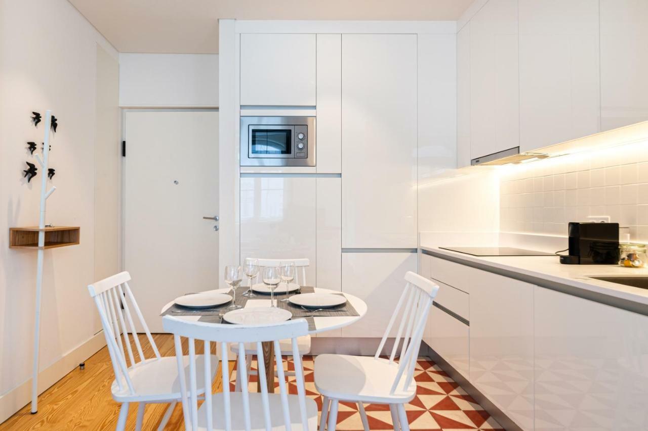 Modern Apartment In The Historical Center Lisbona Esterno foto
